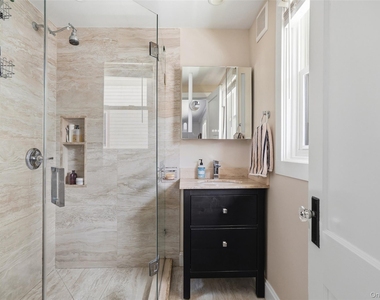 36 Dearborn Avenue - Photo Thumbnail 13