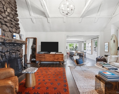 36 Dearborn Avenue - Photo Thumbnail 4