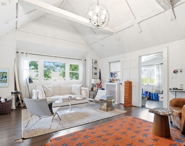 36 Dearborn Avenue - Photo Thumbnail 6