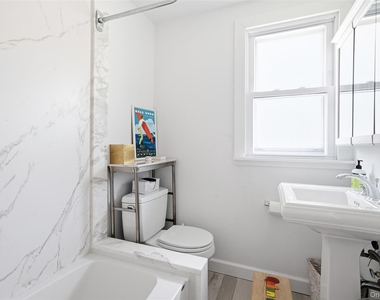 36 Dearborn Avenue - Photo Thumbnail 15