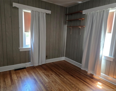 160 Glengariff Road - Photo Thumbnail 10