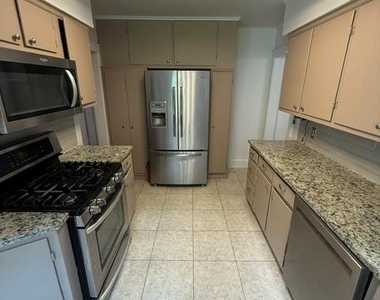 120 Orchard Street - Photo Thumbnail 2