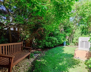 47 E Penn Street - Photo Thumbnail 31