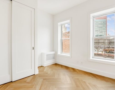427 Dean Street - Photo Thumbnail 4