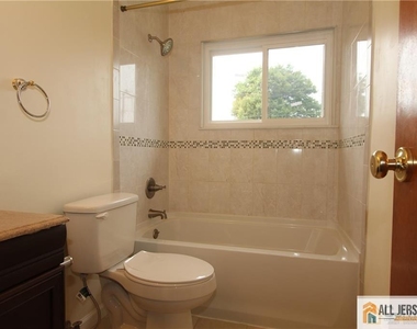 39 Stony Road - Photo Thumbnail 10