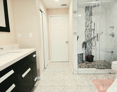 35 Clark Avenue - Photo Thumbnail 26