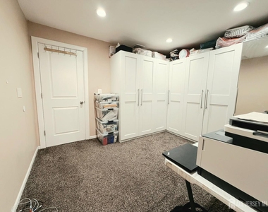 35 Clark Avenue - Photo Thumbnail 23
