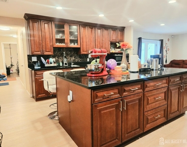 35 Clark Avenue - Photo Thumbnail 18