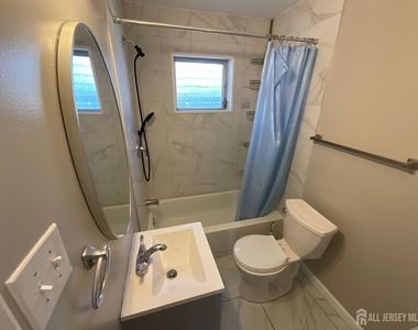 54 Randolph Avenue - Photo Thumbnail 3