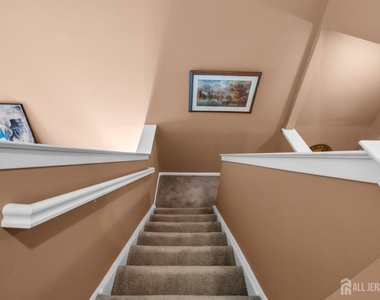 492 Bayberry Court - Photo Thumbnail 21
