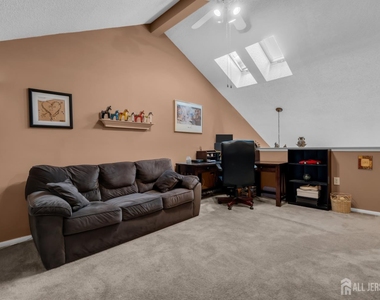 492 Bayberry Court - Photo Thumbnail 34