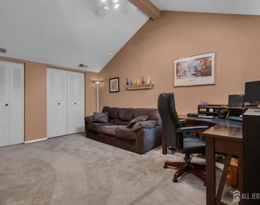 492 Bayberry Court - Photo Thumbnail 33