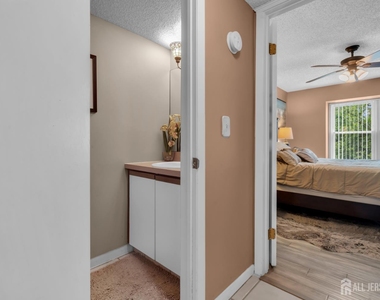 492 Bayberry Court - Photo Thumbnail 29