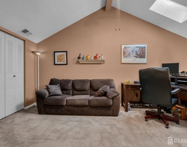 492 Bayberry Court - Photo Thumbnail 36