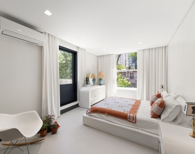 126 E 62nd Street - Photo Thumbnail 9