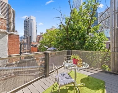 126 E 62nd Street - Photo Thumbnail 10