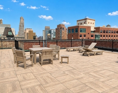 425 Riverside Drive - Photo Thumbnail 11