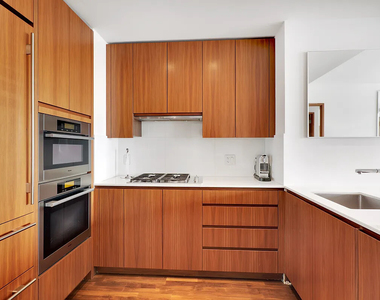 400 5th Avenue - Photo Thumbnail 5