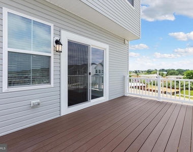 405 17th Avenue - Photo Thumbnail 12