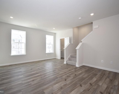 99 Gray Silver Road - Photo Thumbnail 14