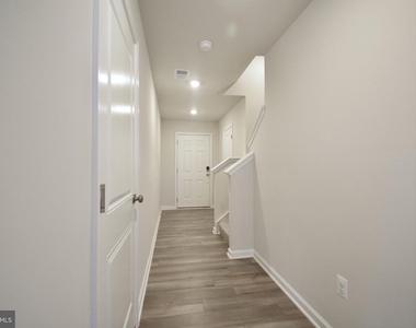 99 Gray Silver Road - Photo Thumbnail 9