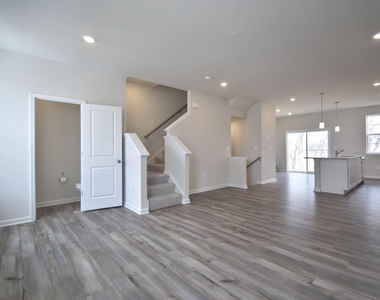 99 Gray Silver Road - Photo Thumbnail 13