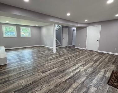 238 Betty Lewis Drive - Photo Thumbnail 20