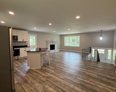 238 Betty Lewis Drive - Photo Thumbnail 5