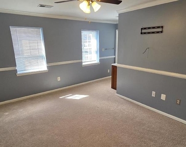 12735 Lighthouse Lane - Photo Thumbnail 8