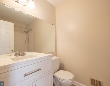 12866 Hyannis Lane - Photo Thumbnail 9