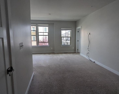 42595 Burbank Terrace - Photo Thumbnail 12