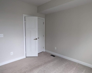 42595 Burbank Terrace - Photo Thumbnail 24