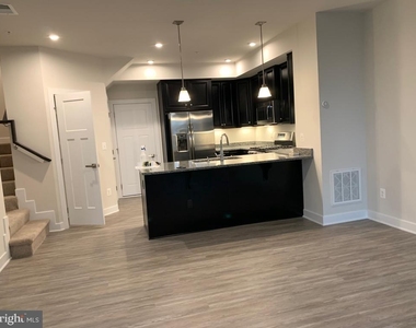 42595 Burbank Terrace - Photo Thumbnail 3