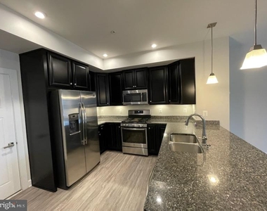 42595 Burbank Terrace - Photo Thumbnail 8