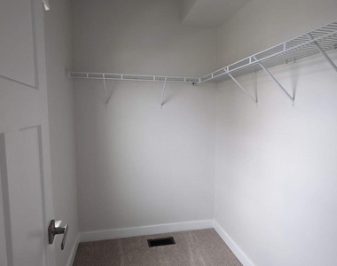 42595 Burbank Terrace - Photo Thumbnail 15