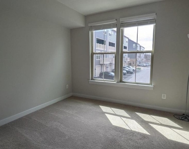 42595 Burbank Terrace - Photo Thumbnail 22