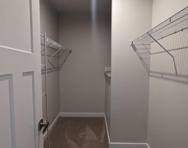 42595 Burbank Terrace - Photo Thumbnail 13