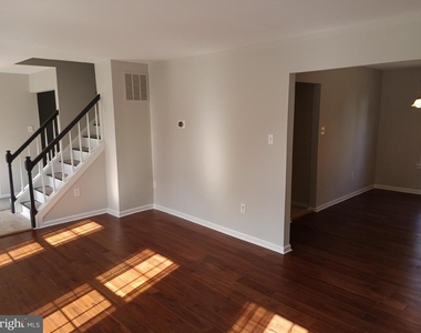 345 Silver Ridge Drive - Photo Thumbnail 2