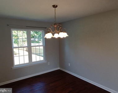 345 Silver Ridge Drive - Photo Thumbnail 11