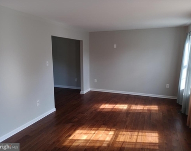 345 Silver Ridge Drive - Photo Thumbnail 4