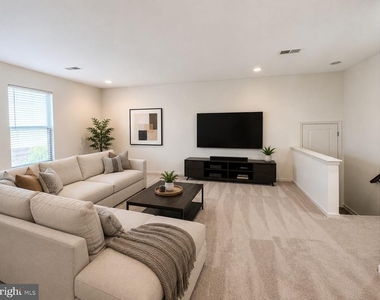 22806 Breezy Hollow Drive - Photo Thumbnail 4
