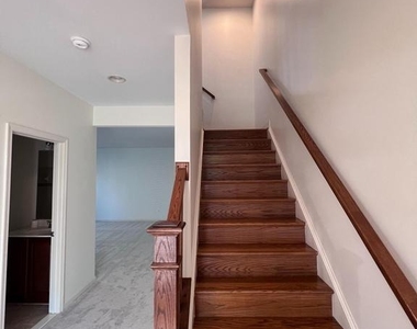 22806 Breezy Hollow Drive - Photo Thumbnail 5
