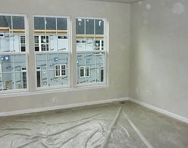 42731 Telford Terrace - Photo Thumbnail 6