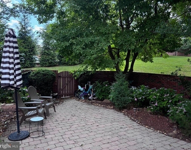 4360 Greenberry Lane - Photo Thumbnail 7
