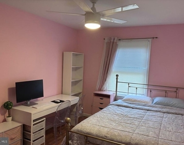 4360 Greenberry Lane - Photo Thumbnail 4
