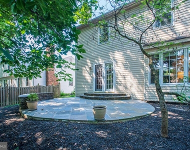 9012 Penn Manor Court - Photo Thumbnail 33