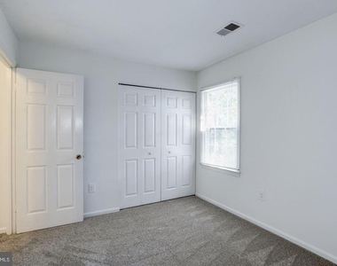 9012 Penn Manor Court - Photo Thumbnail 28