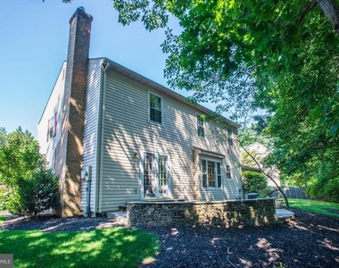 9012 Penn Manor Court - Photo Thumbnail 18