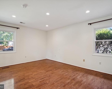 4607 Marshall Hall Lane - Photo Thumbnail 19