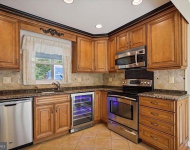 4607 Marshall Hall Lane - Photo Thumbnail 12